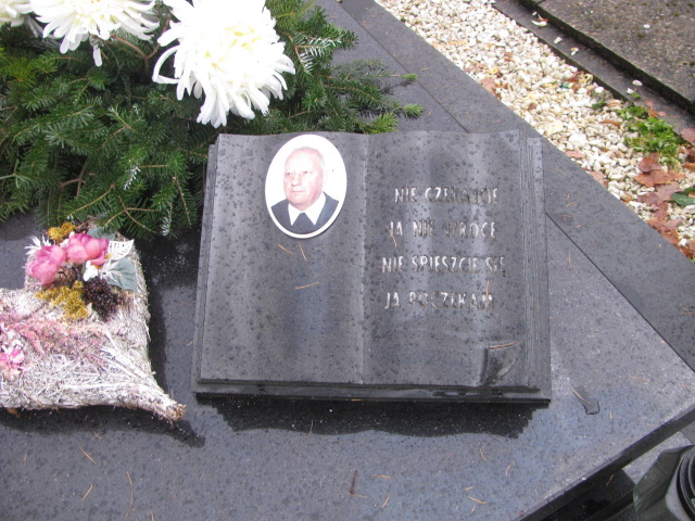 Zdzisław Likus 1942 Alwernia - Grobonet - Wyszukiwarka osób pochowanych